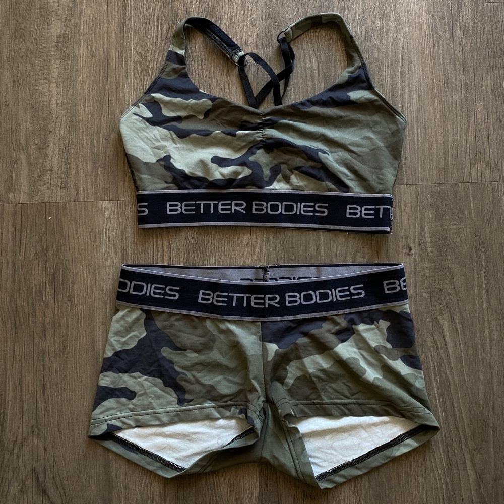 Better Bodies Camo Set Women’s Size Medium - Sports Bra & Booty Shorts